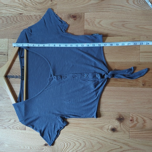 Silver Jeans. Womens Button Down Tied TankTop. Size Small - Picture 6 of 8